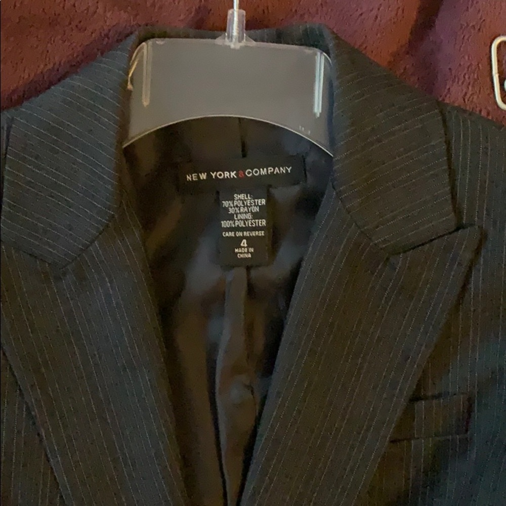 Blazer - Picture 3 of 4